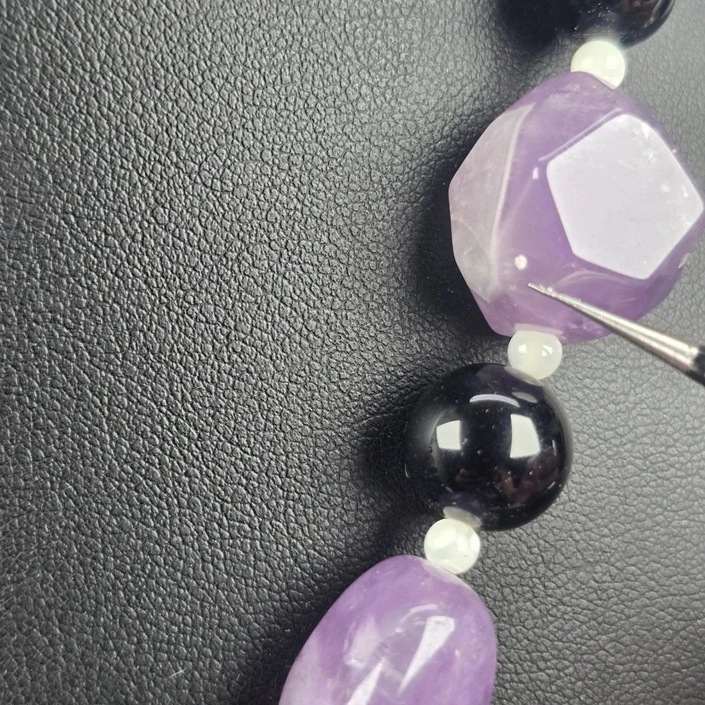 Vintage Lee Sands Mother of Pearl Floral Inlay Necklace Amethyst Black Beads 17